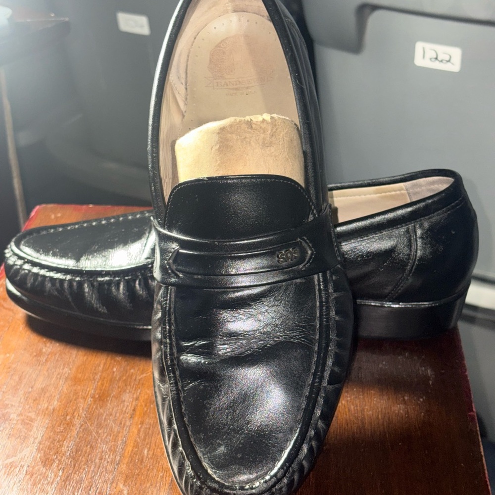 SAS Black Leather Penny Loafers for Men(125)